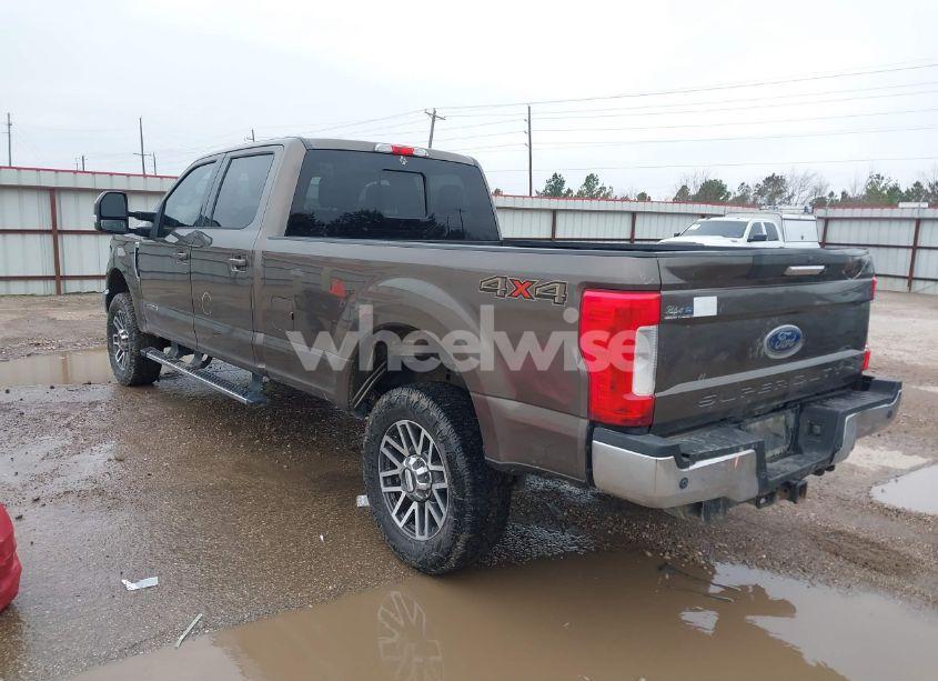 Photo 3 of 2017 Ford F-250 LARIAT (VIN 1FT7W2BT6HEB13580)