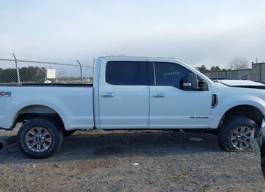 Photo 13 of 2017 Ford F-250 LARIAT (VIN 1FT7W2BT6HEC07877)