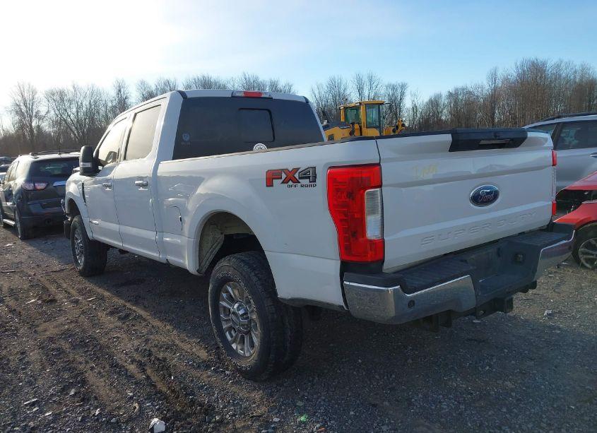 Photo 3 of 2017 Ford F-250 LARIAT (VIN 1FT7W2BT6HEC07877)