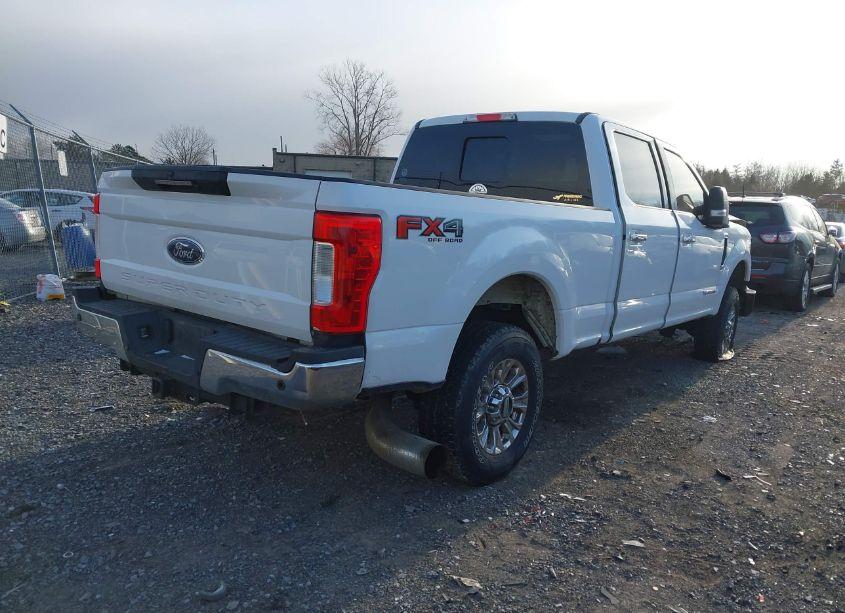 Photo 4 of 2017 Ford F-250 LARIAT (VIN 1FT7W2BT6HEC07877)
