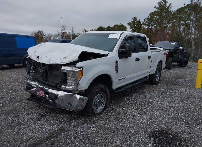 Photo 2 of 2017 Ford F-250 XL (VIN 1FT7W2BT6HEF43514)