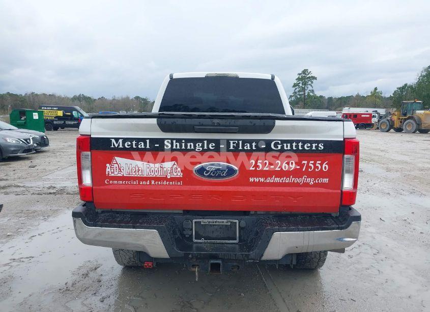 Photo 16 of 2018 Ford F-250 XLT (VIN 1FT7W2BT6JEC62061)