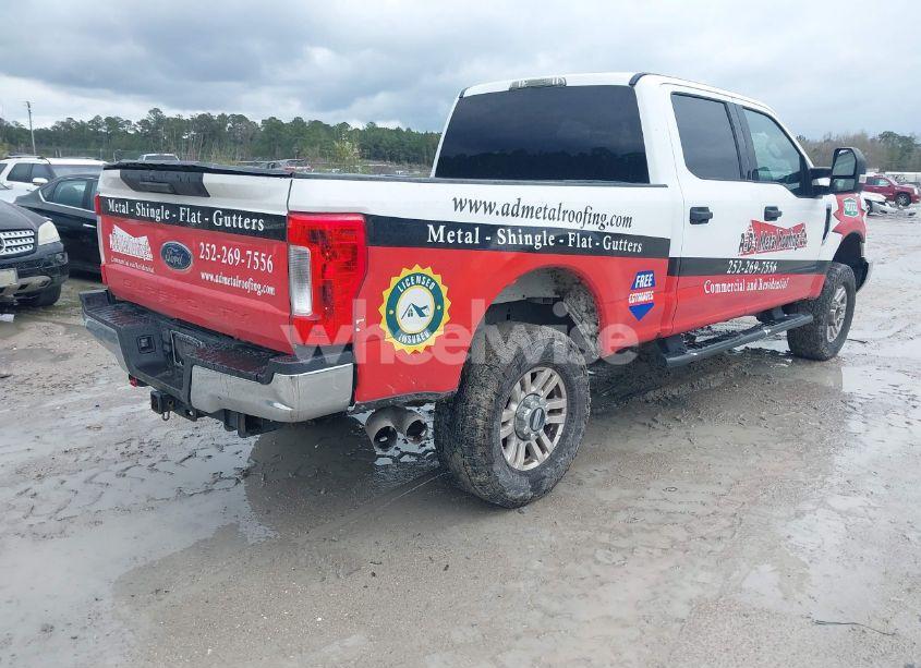 Photo 4 of 2018 Ford F-250 XLT (VIN 1FT7W2BT6JEC62061)