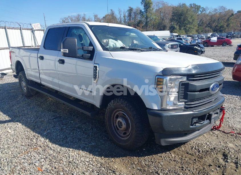2019 Ford F-250 XL (VIN 1FT7W2BT6KEC91075) main photo