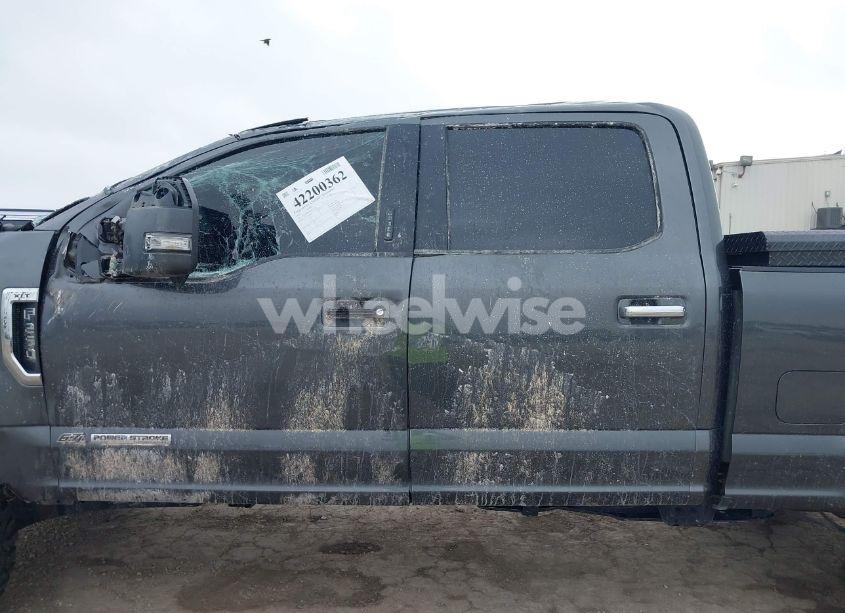 Photo 14 of 2019 Ford F-250 XLT (VIN 1FT7W2BT6KEF11749)