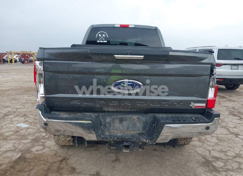 Photo 16 of 2019 Ford F-250 XLT (VIN 1FT7W2BT6KEF11749)