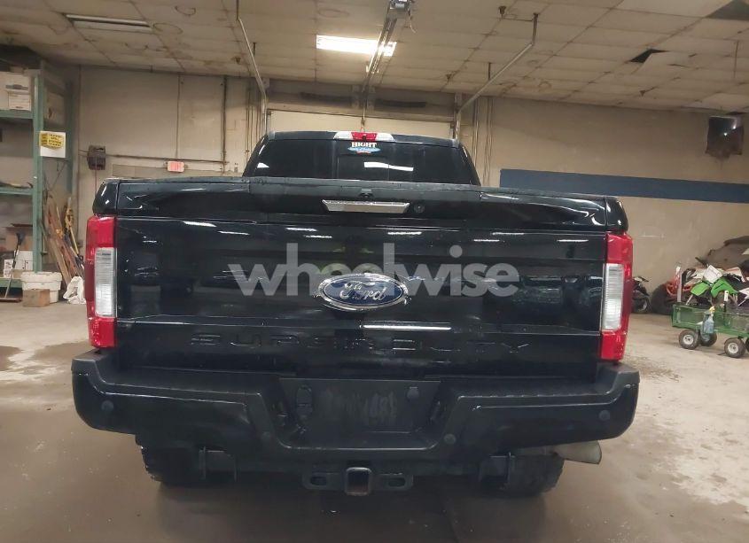 Photo 17 of 2019 Ford F-250 LARIAT (VIN 1FT7W2BT6KEF45755)