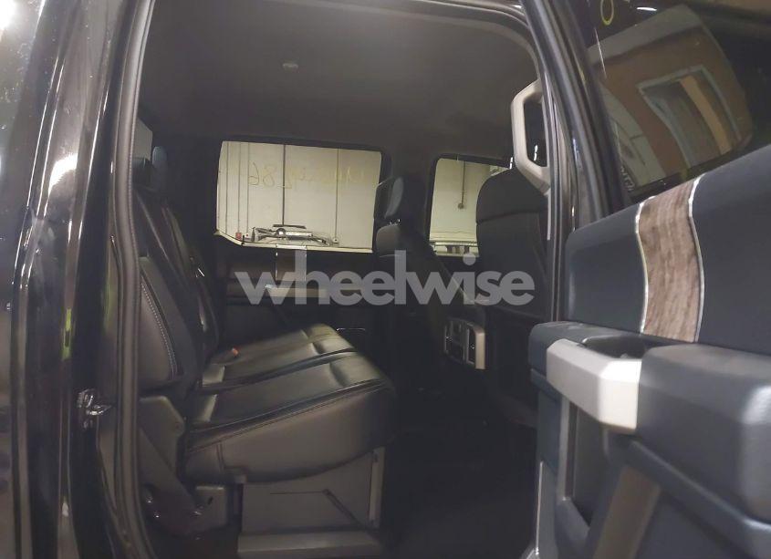 Photo 8 of 2019 Ford F-250 LARIAT (VIN 1FT7W2BT6KEF45755)