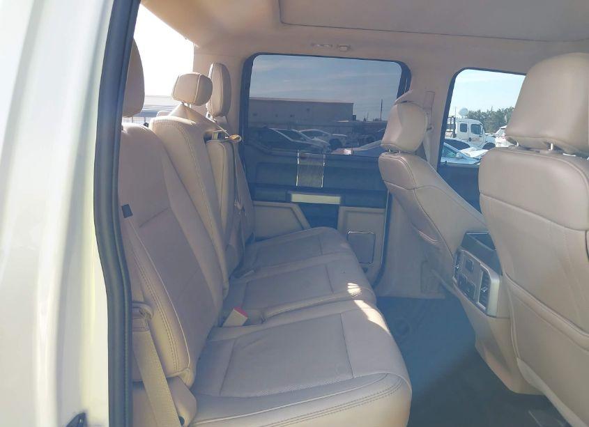 Photo 8 of 2019 Ford F-250 LARIAT (VIN 1FT7W2BT6KEG39859)