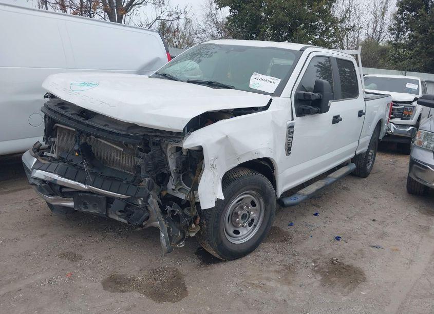 Photo 2 of 2022 Ford F-250 XL (VIN 1FT7W2BT6NEF63435)