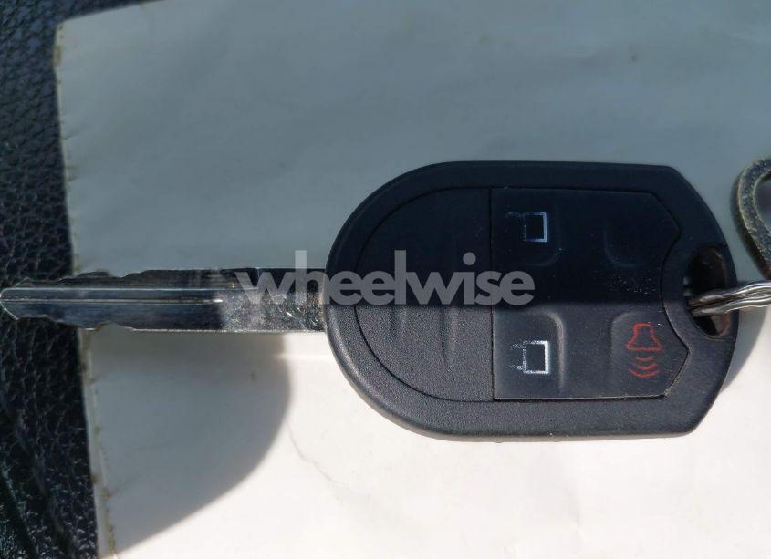 Photo 11 of 2011 Ford F-250 LARIAT (VIN 1FT7W2BT7BEB54727)