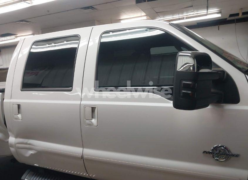 Photo 13 of 2012 Ford F-250 LARIAT (VIN 1FT7W2BT7CED18172)