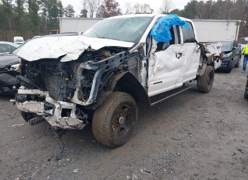 Photo 2 of 2017 Ford F-250 PLATINUM (VIN 1FT7W2BT7HED40891)