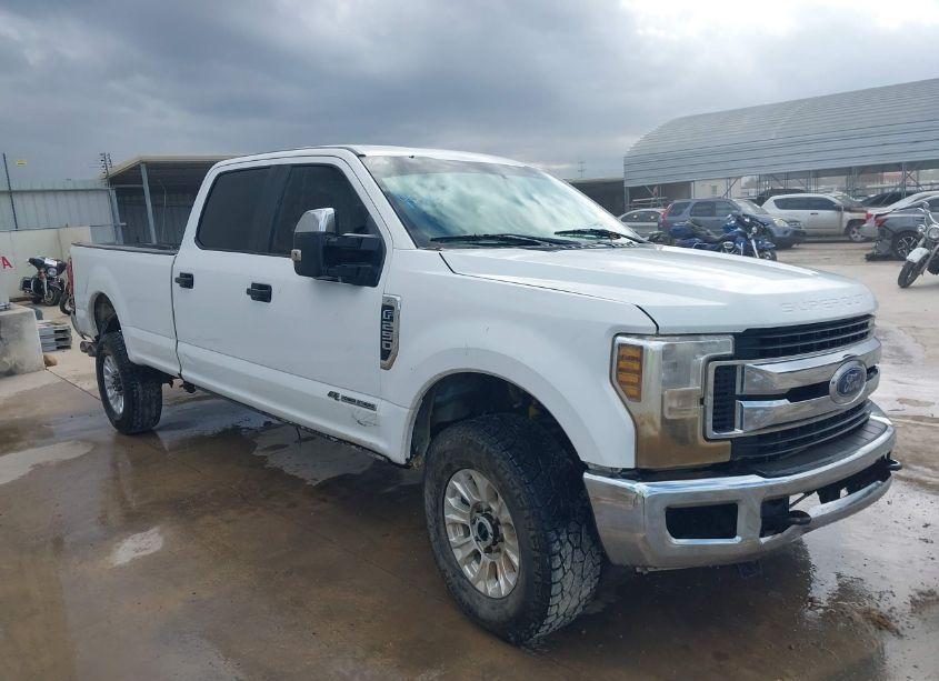 2018 Ford F-250 XL (VIN 1FT7W2BT7JEB81487) main photo