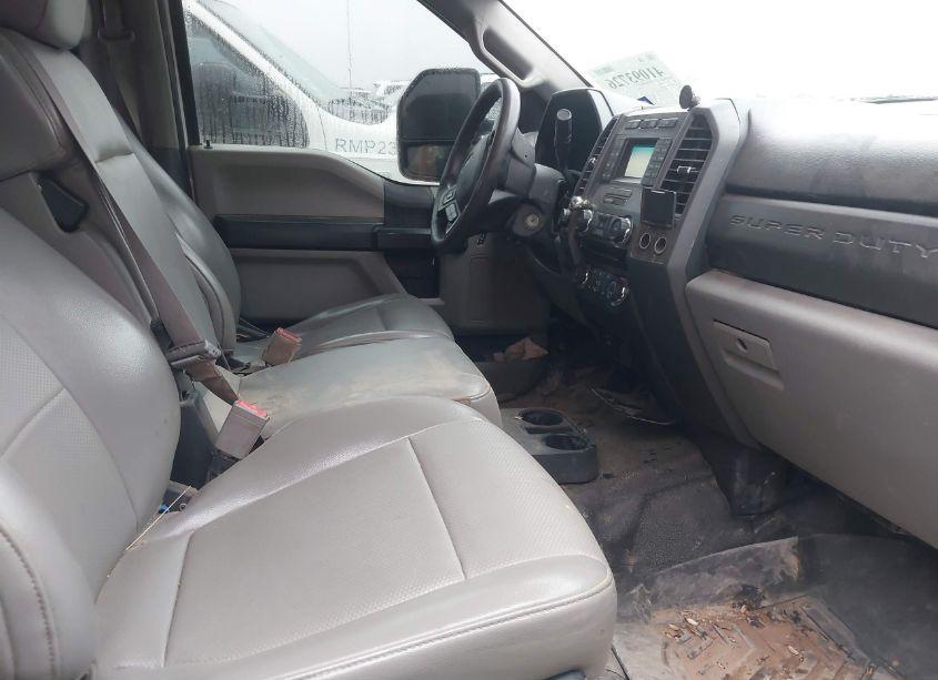 Photo 5 of 2018 Ford F-250 XL (VIN 1FT7W2BT7JEB81487)