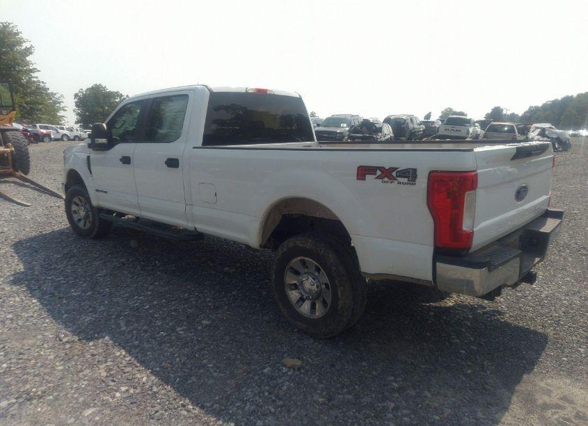 Photo 3 of 2019 Ford F-250 XL (VIN 1FT7W2BT7KEC75211)