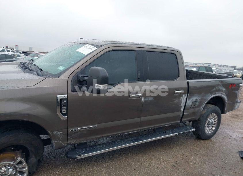 Photo 14 of 2019 Ford F-250 XLT (VIN 1FT7W2BT7KEC97385)