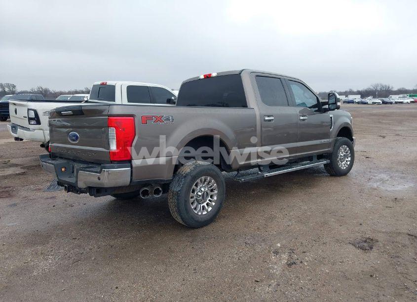 Photo 4 of 2019 Ford F-250 XLT (VIN 1FT7W2BT7KEC97385)