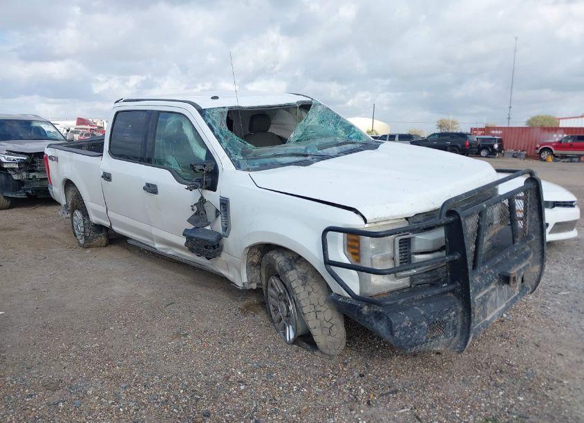 2019 Ford F-250 XLT (VIN 1FT7W2BT7KEF16023) main photo