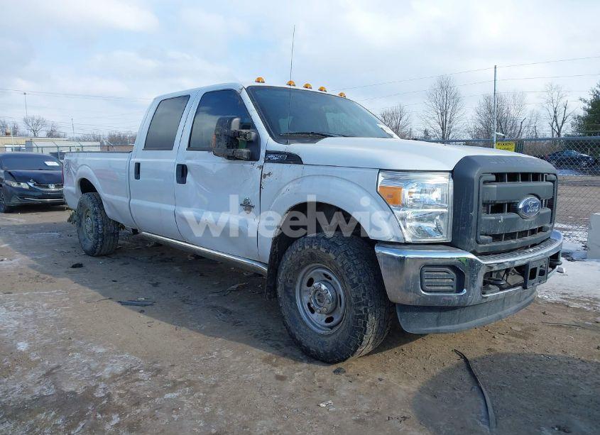 2015 Ford F-250 XL (VIN 1FT7W2BT8FEC89883) main photo