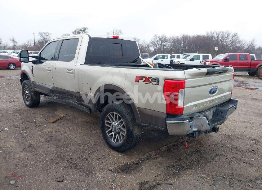 Photo 3 of 2017 Ford F-250 LARIAT (VIN 1FT7W2BT8HEC42548)