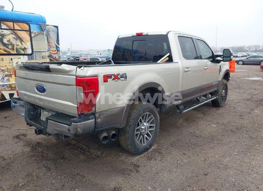 Photo 4 of 2017 Ford F-250 LARIAT (VIN 1FT7W2BT8HEC42548)