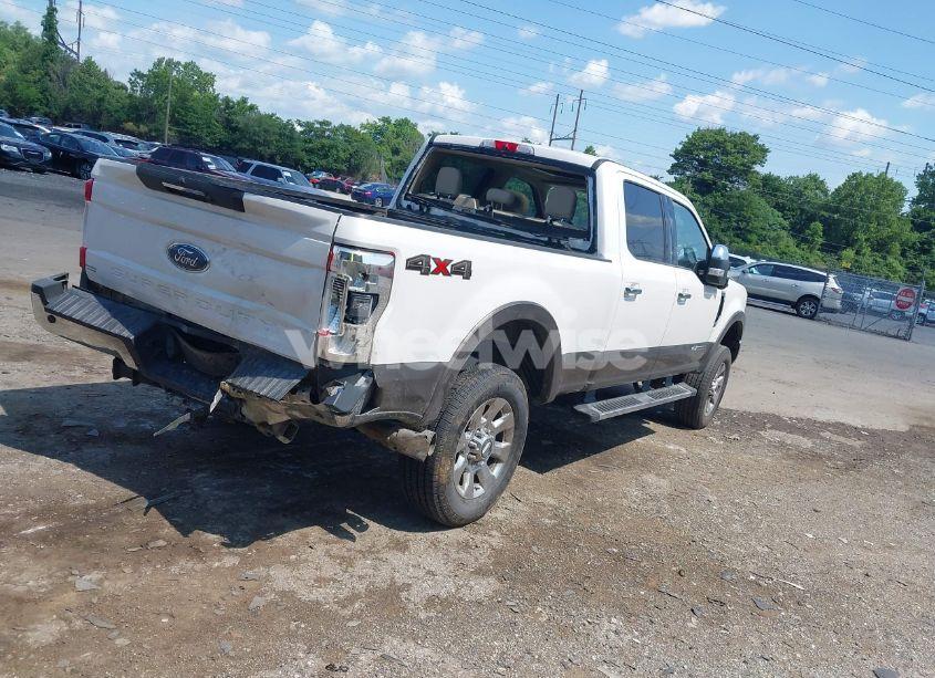 Photo 4 of 2017 Ford F-250 LARIAT (VIN 1FT7W2BT8HED03378)
