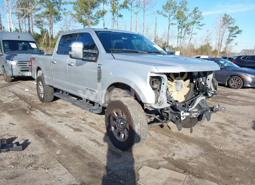 2017 Ford F-250 LARIAT (VIN 1FT7W2BT8HED64634) main photo