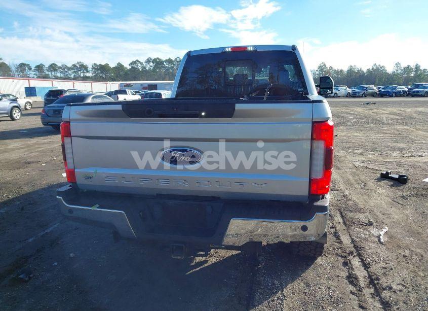 Photo 16 of 2017 Ford F-250 LARIAT (VIN 1FT7W2BT8HED64634)