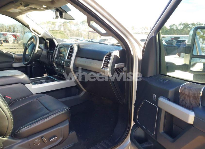 Photo 5 of 2017 Ford F-250 LARIAT (VIN 1FT7W2BT8HED64634)