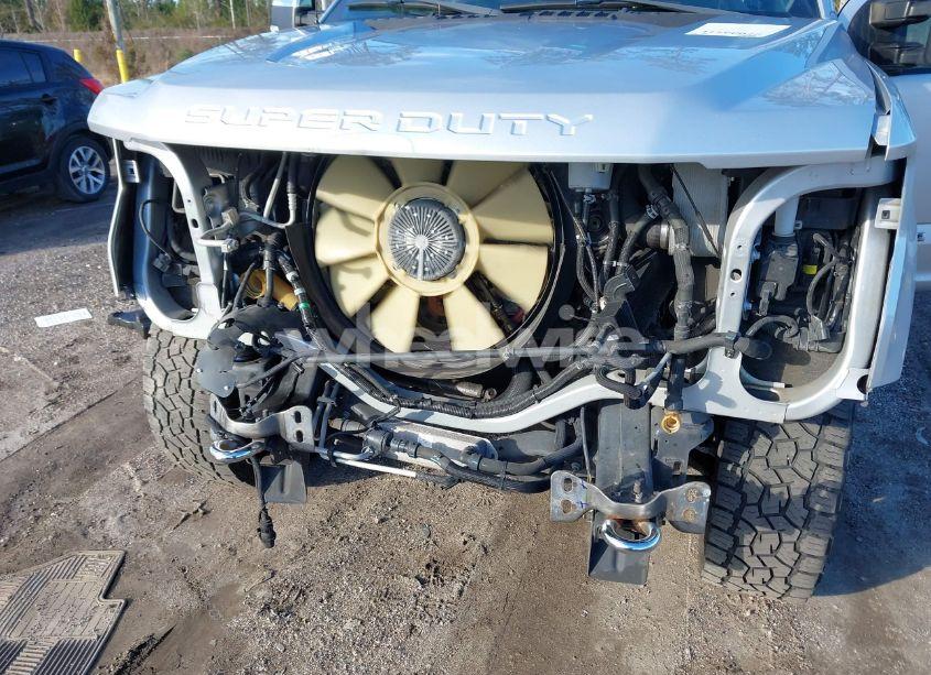 Photo 6 of 2017 Ford F-250 LARIAT (VIN 1FT7W2BT8HED64634)