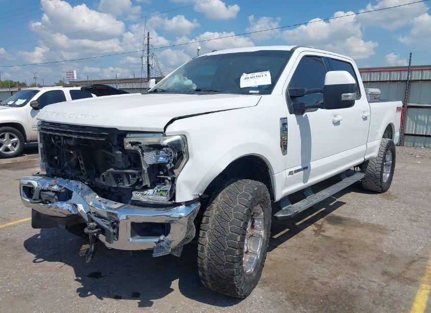 Photo 2 of 2017 Ford F-250 LARIAT (VIN 1FT7W2BT8HEE56455)