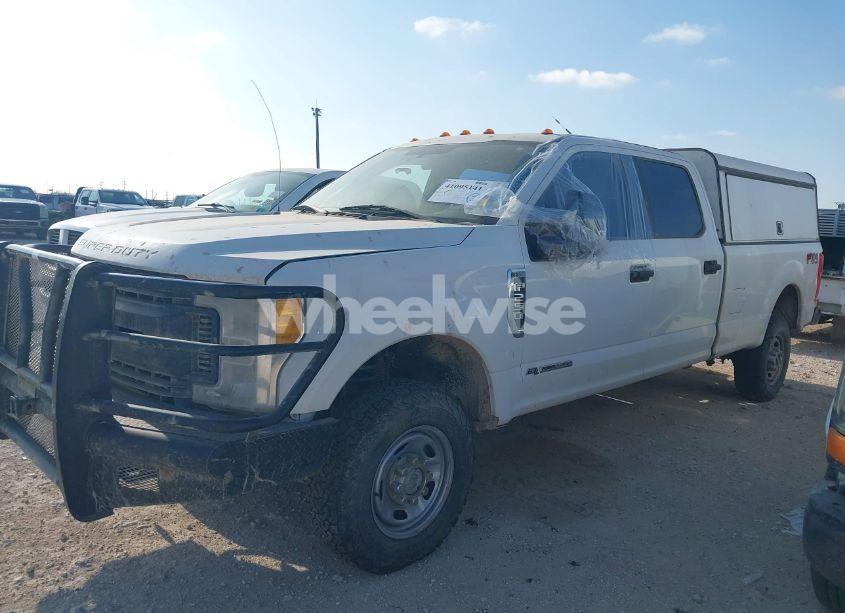 Photo 2 of 2017 Ford F-250 XL (VIN 1FT7W2BT8HEF21692)