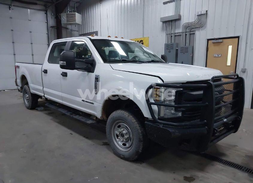 2018 Ford F-250 XL (VIN 1FT7W2BT8JEC94820) main photo