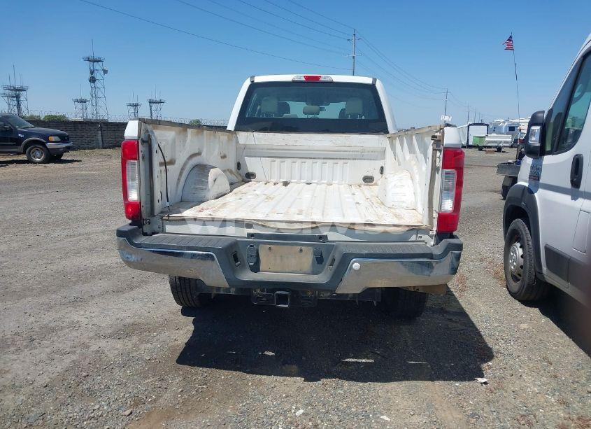 Photo 16 of 2019 Ford F-250 XL (VIN 1FT7W2BT8KED66097)