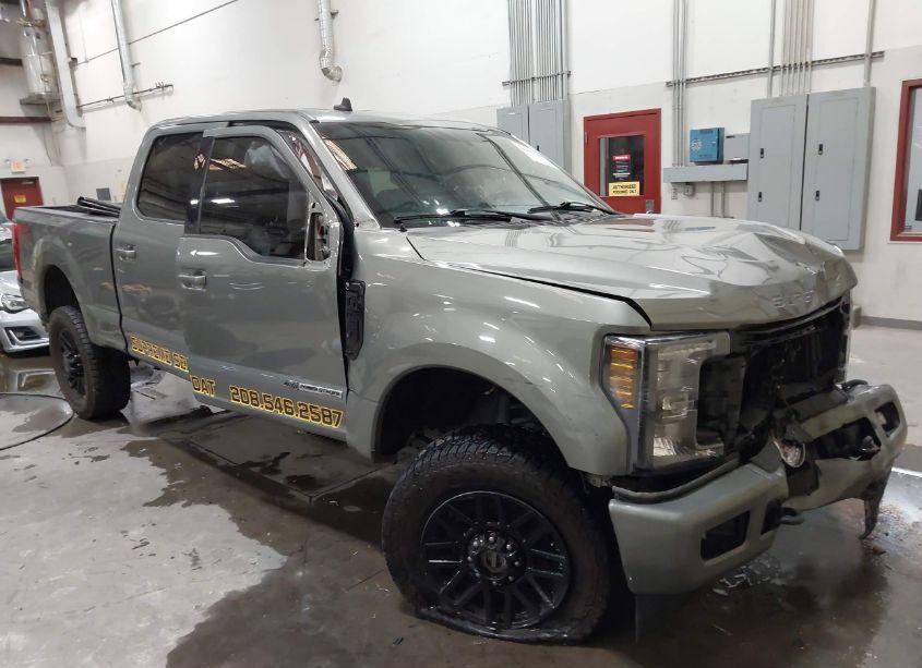 2019 Ford F-250 LARIAT (VIN 1FT7W2BT8KED83367) main photo