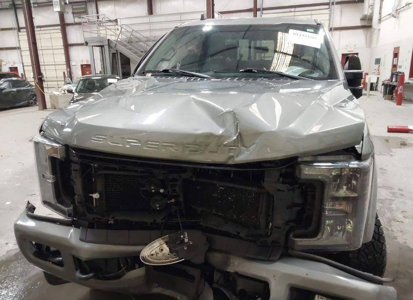 Photo 12 of 2019 Ford F-250 LARIAT (VIN 1FT7W2BT8KED83367)