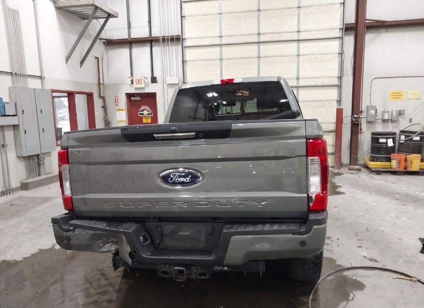 Photo 16 of 2019 Ford F-250 LARIAT (VIN 1FT7W2BT8KED83367)