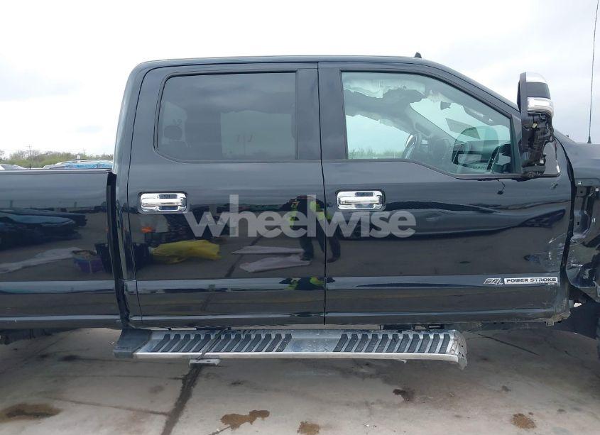 Photo 13 of 2019 Ford F-250 XLT (VIN 1FT7W2BT8KEF32117)