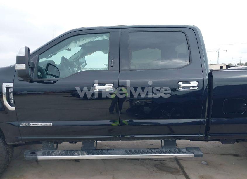 Photo 14 of 2019 Ford F-250 XLT (VIN 1FT7W2BT8KEF32117)