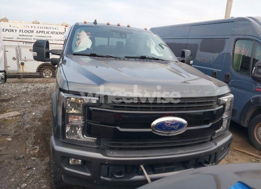 Photo 12 of 2019 Ford F-250 LARIAT (VIN 1FT7W2BT8KEG35148)