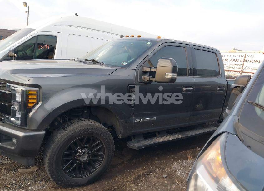 Photo 14 of 2019 Ford F-250 LARIAT (VIN 1FT7W2BT8KEG35148)