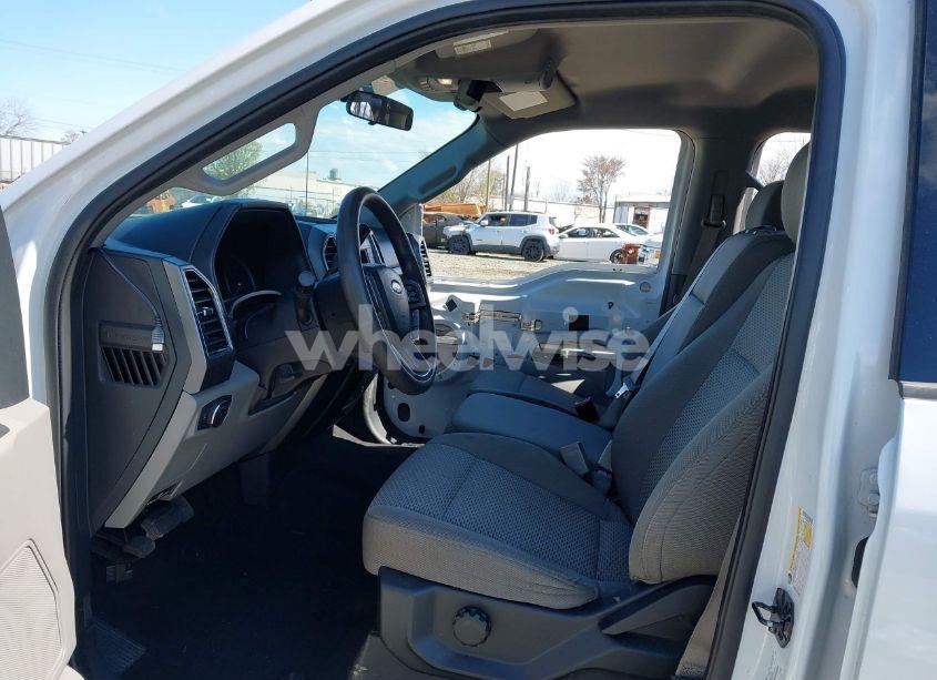 Photo 5 of 2019 Ford F-250 XLT (VIN 1FT7W2BT8KEG47610)