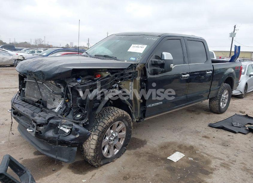 Photo 2 of 2022 Ford F-250 PLATINUM (VIN 1FT7W2BT8NEF55837)