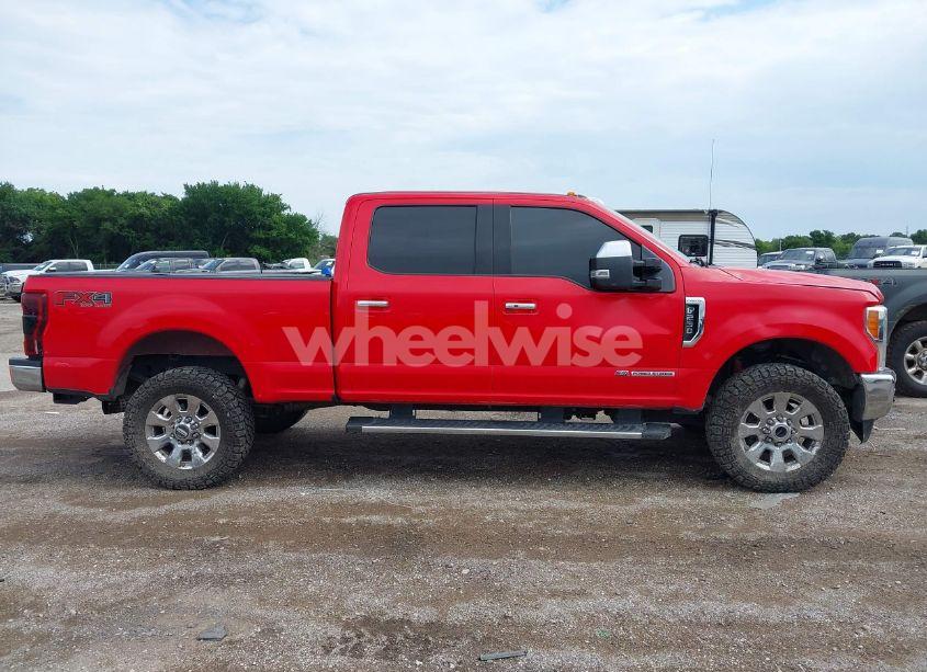 Photo 13 of 2017 Ford F-250 LARIAT (VIN 1FT7W2BT9HEE70543)