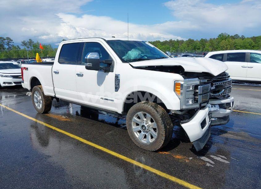 2018 Ford F-250 PLATINUM (VIN 1FT7W2BT9JEB58423) main photo