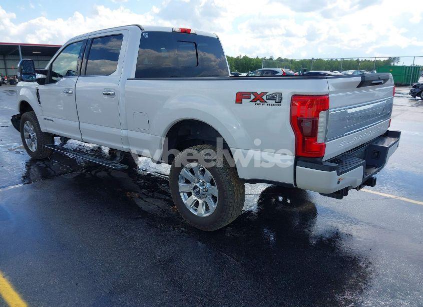 Photo 3 of 2018 Ford F-250 PLATINUM (VIN 1FT7W2BT9JEB58423)