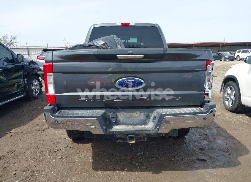 Photo 17 of 2019 Ford F-250 XLT (VIN 1FT7W2BT9KEG40441)