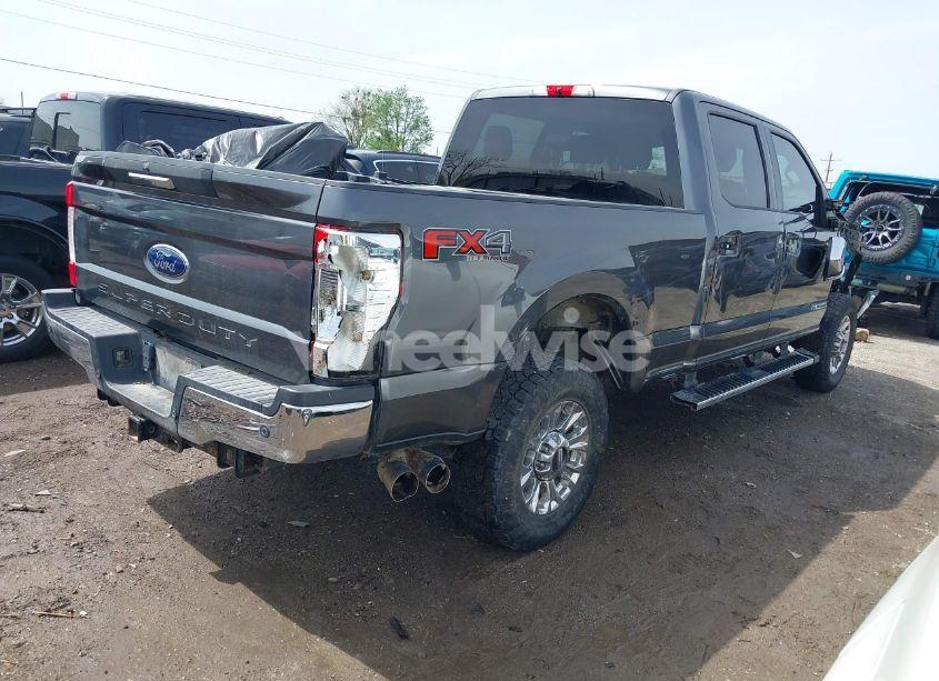 Photo 4 of 2019 Ford F-250 XLT (VIN 1FT7W2BT9KEG40441)