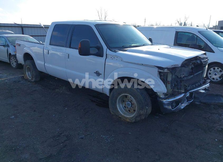 2015 Ford F-250 LARIAT (VIN 1FT7W2BTXFEA32630) main photo